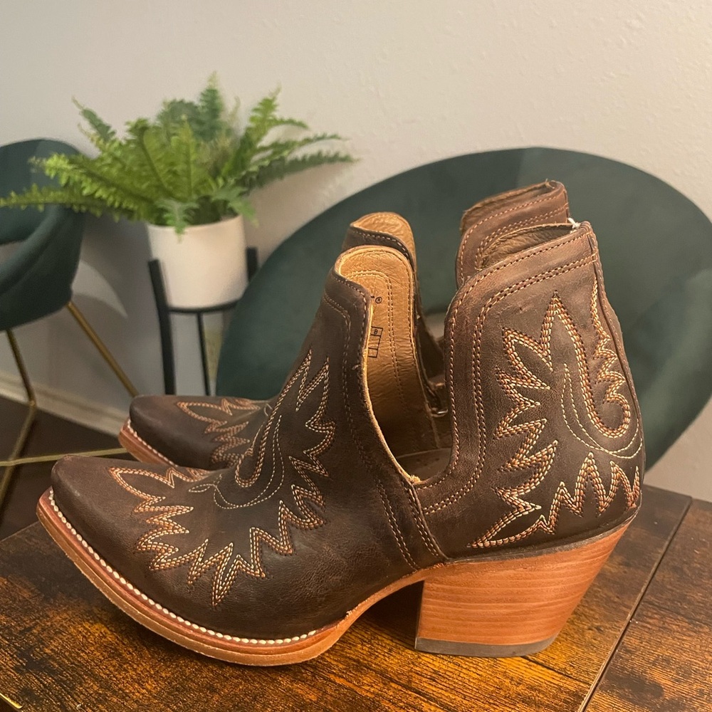 Ariat Brown Leather Ankle Booties with Western Stitching
